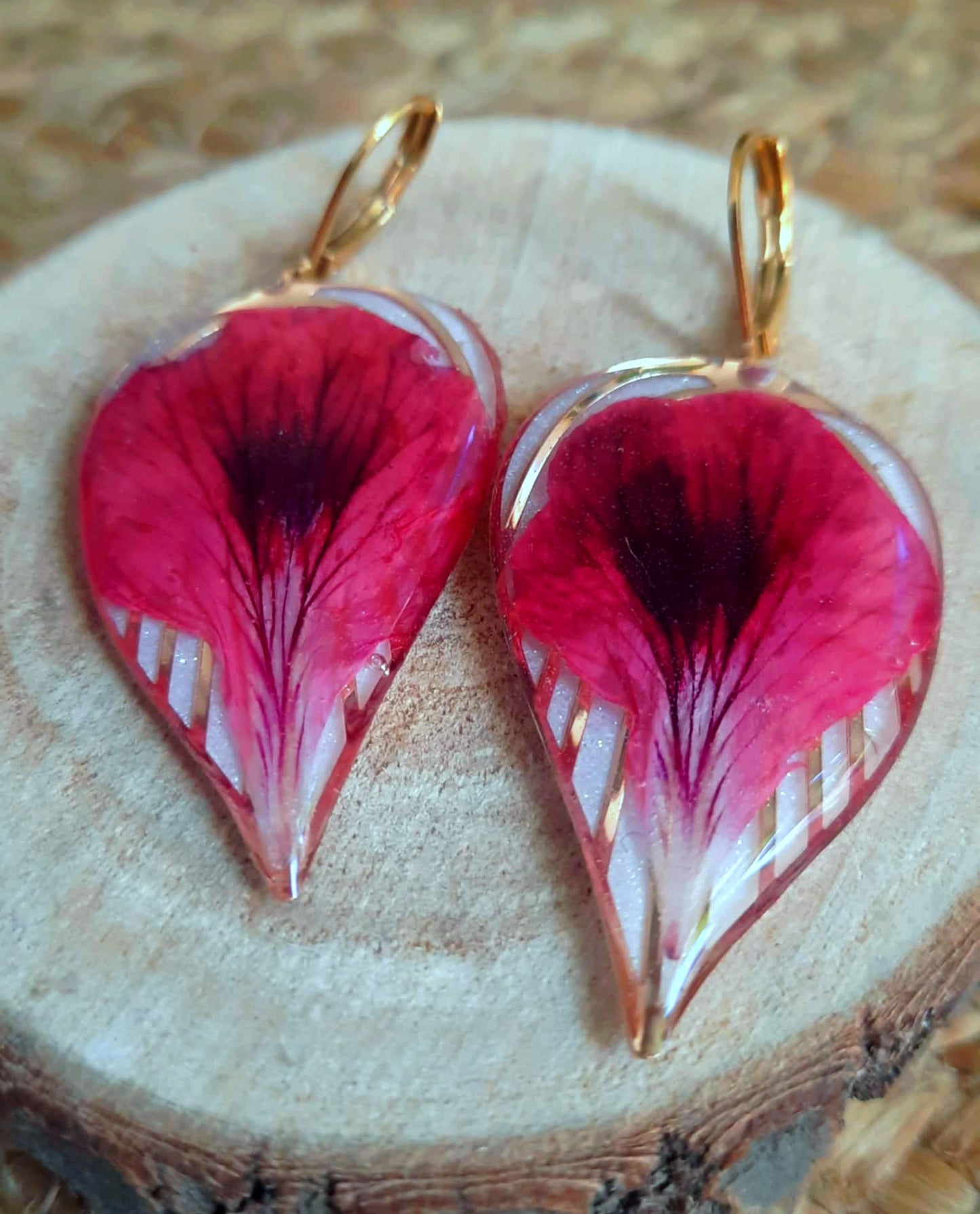 Boucles d'oreille, Pétale géranium