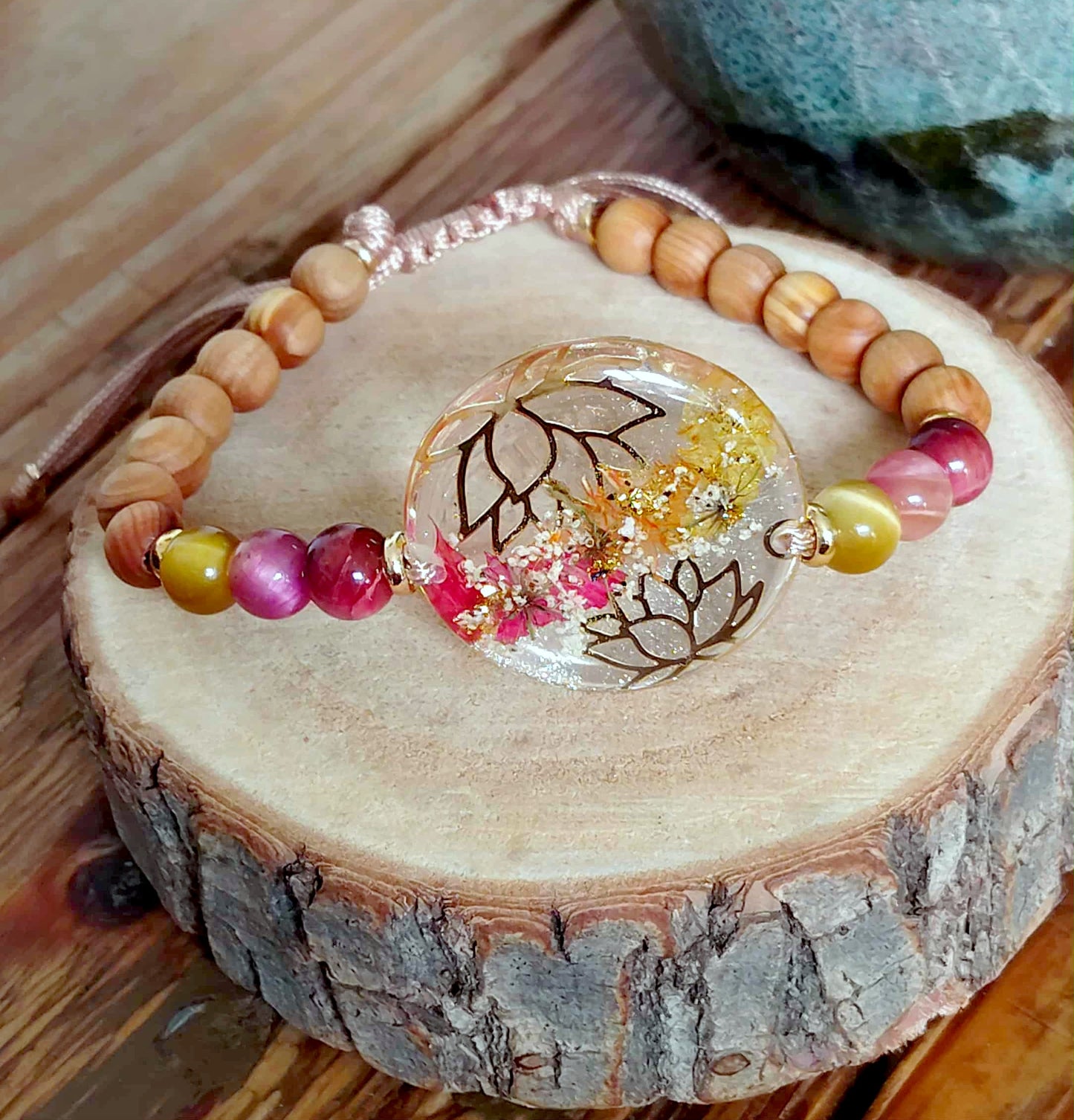 Bracelet Lotus Gypsophile Œil de tigre