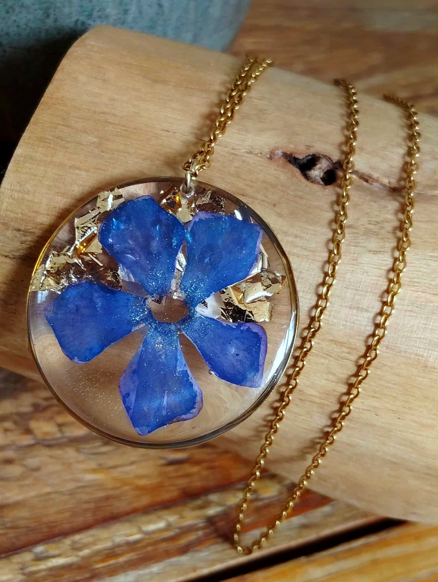 Collier, Pervenche