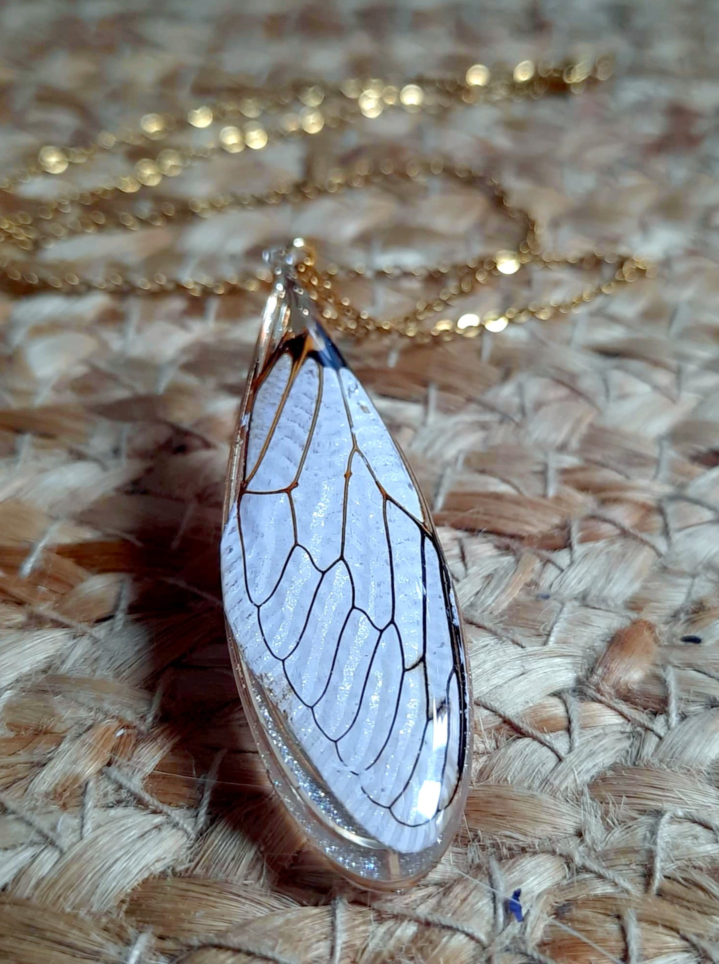 Collier, Aile de Cigale