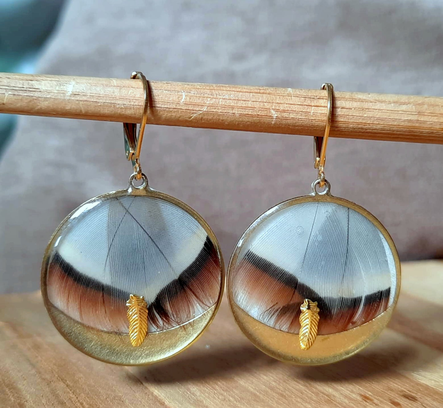 Boucles d'oreille, Plume de perdreau