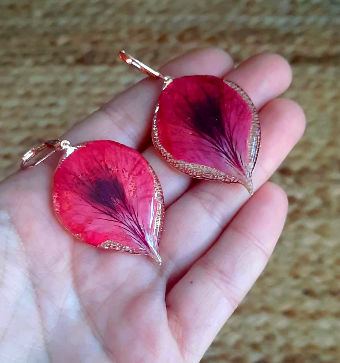 Boucles d'oreille, Pétale géranium