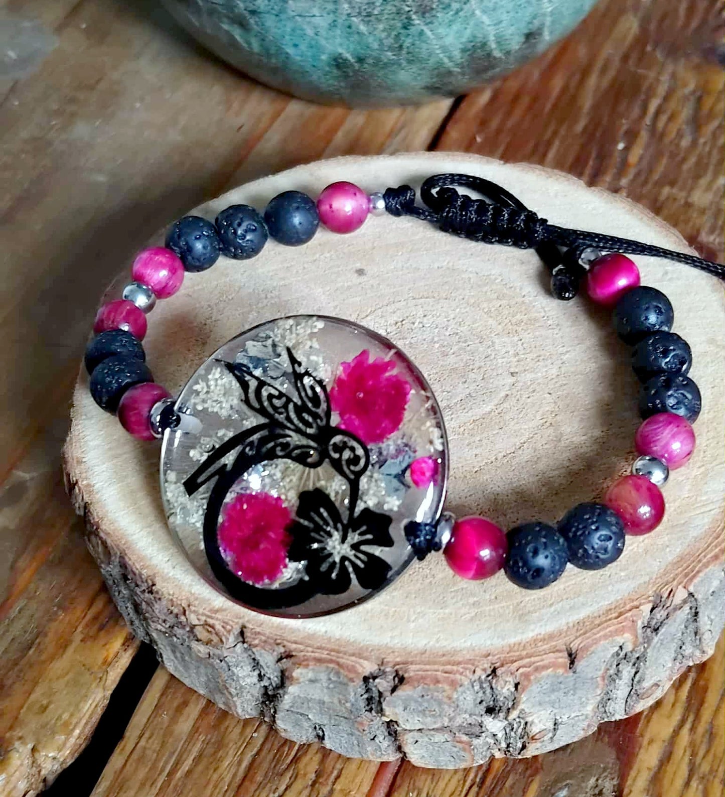 Bracelet Colibri Fleur de carotte Gypsophile Oeil de tigre