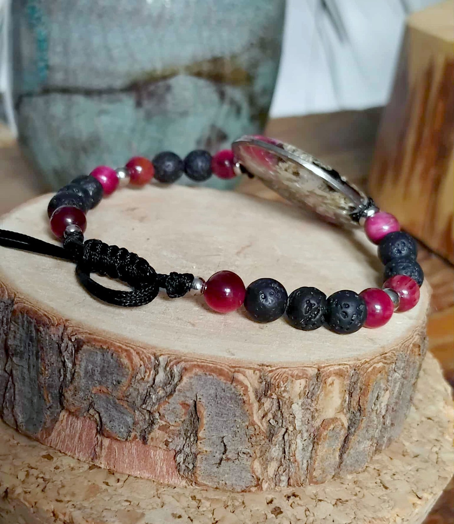 Bracelet Colibri Fleur de carotte Gypsophile Oeil de tigre