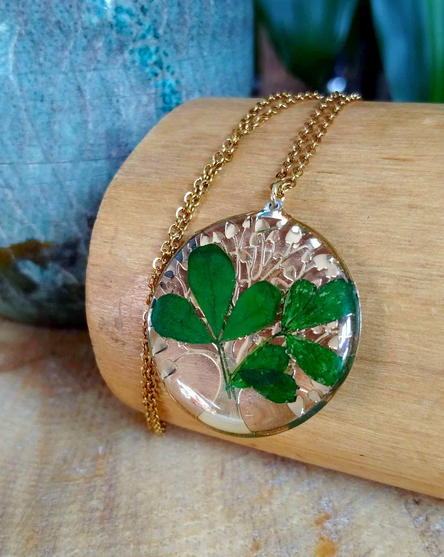 Arbre de vie, Feuille d'indigotier
