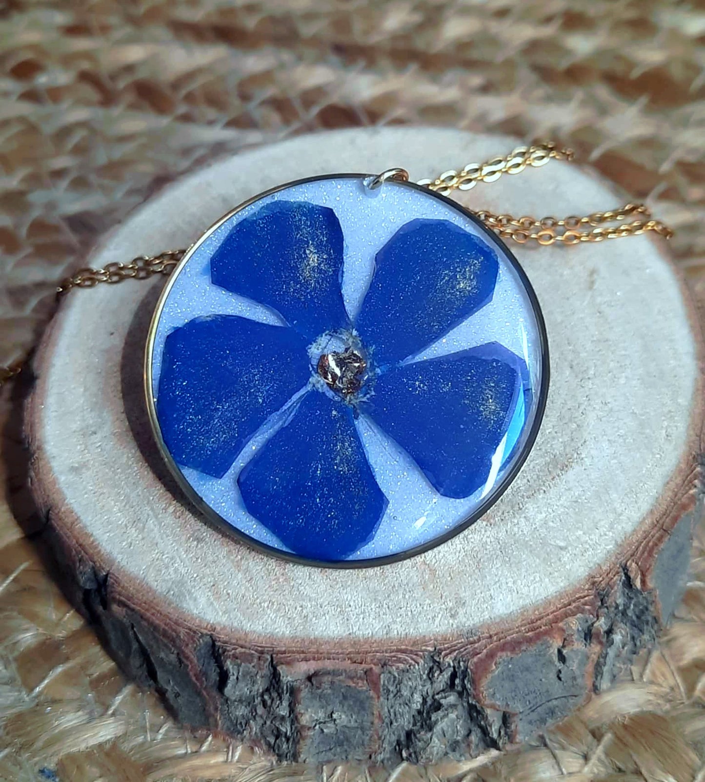 Collier, Pervenche