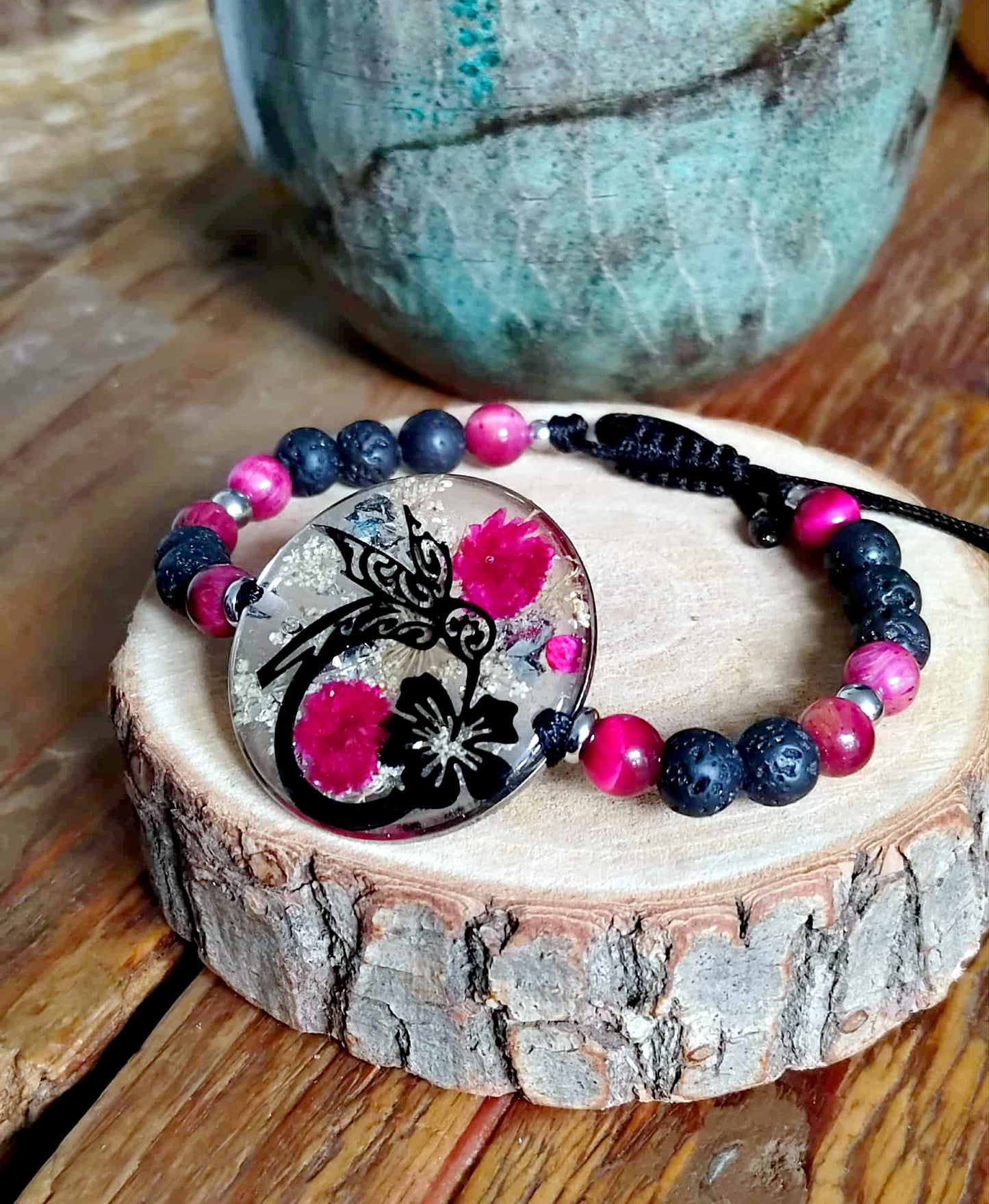 Bracelet Colibri Fleur de carotte Gypsophile Oeil de tigre