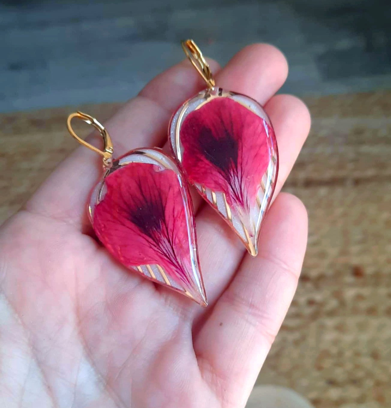 Boucles d'oreille, Pétale géranium