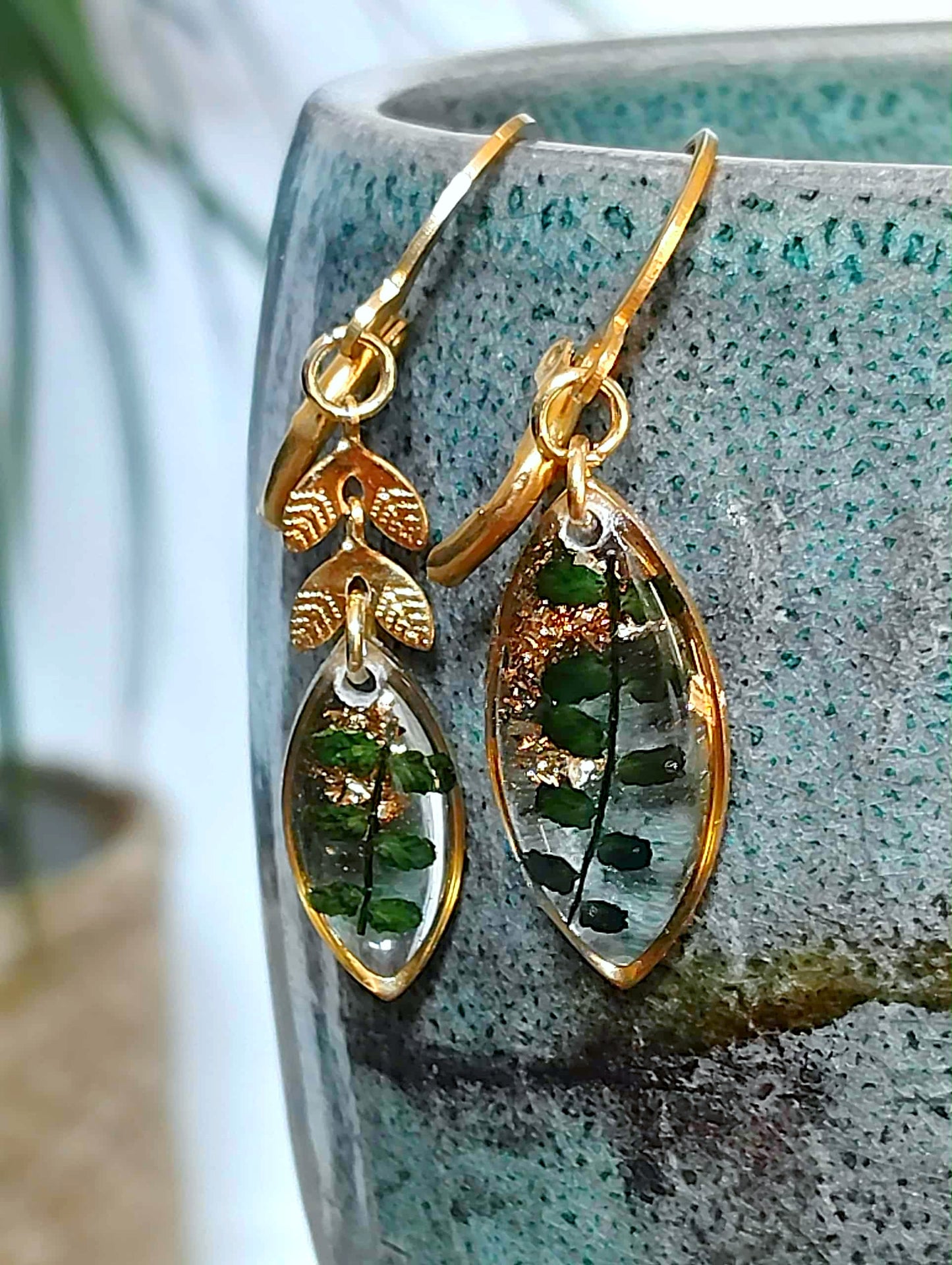 Boucles d'oreille Asymétrique Fougère