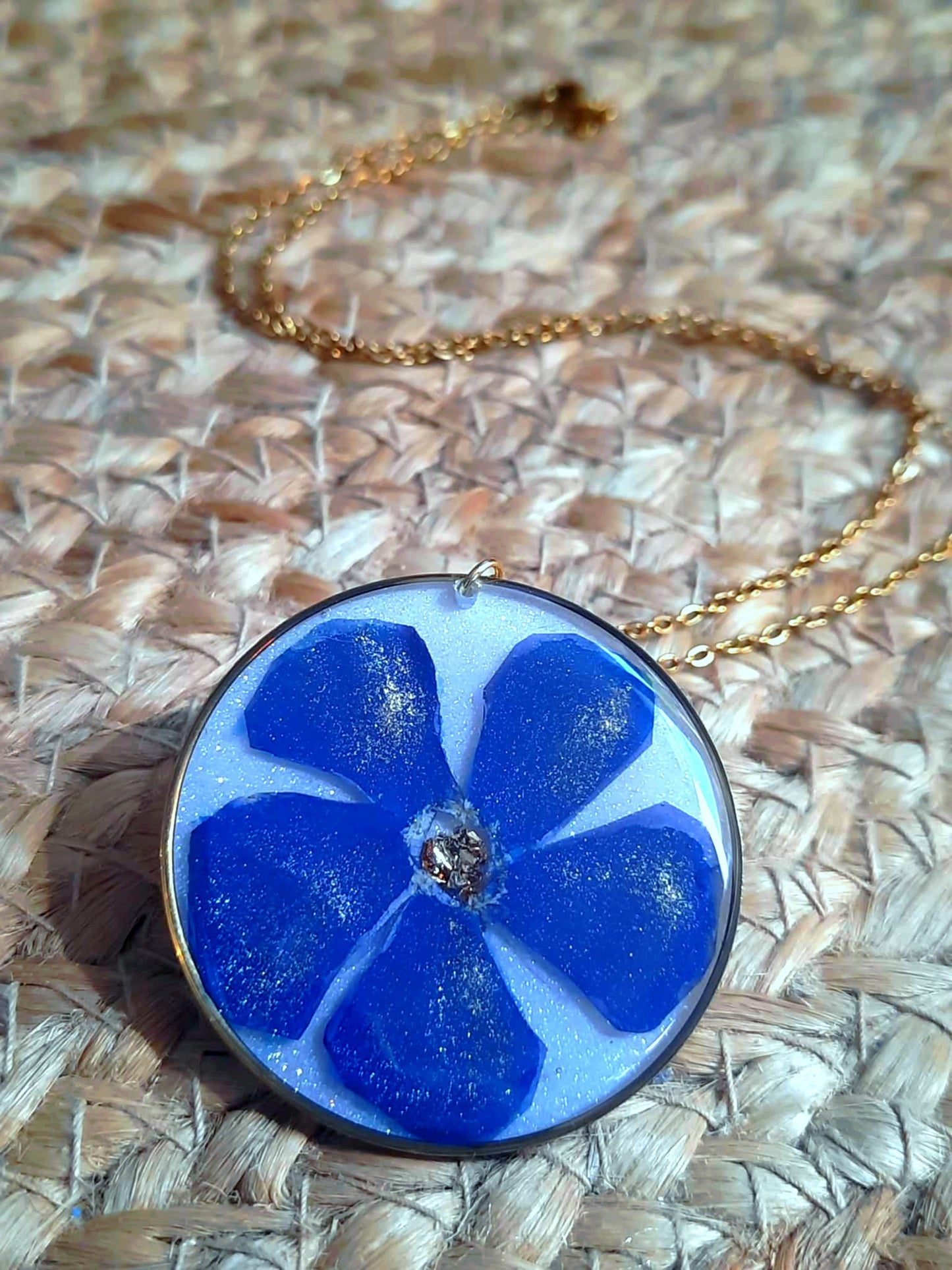 Collier, Pervenche