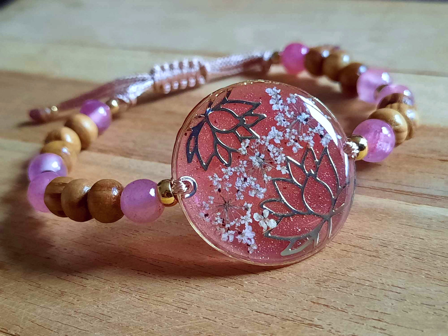 Bracelet , Fleur de carotte, Jade rouge