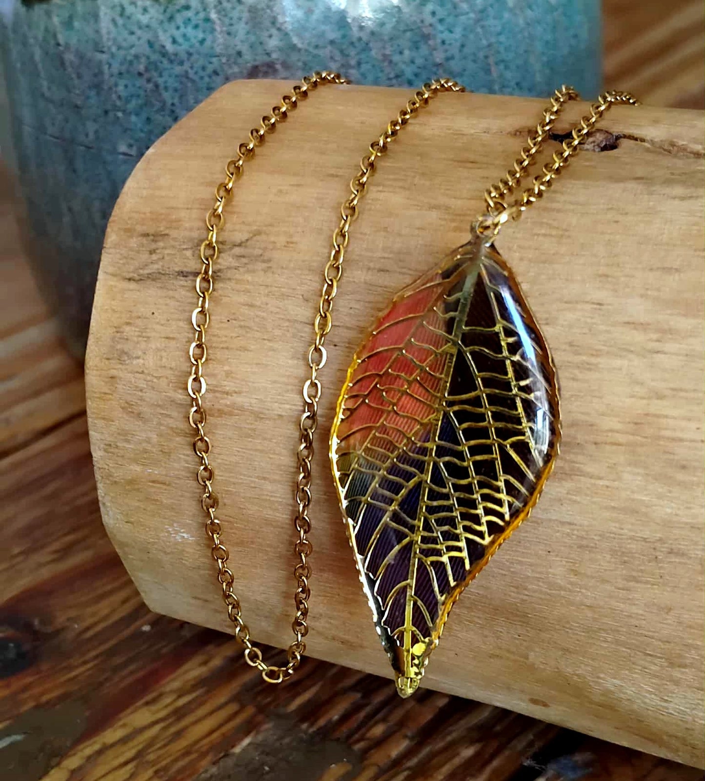 Collier, Plume exotique