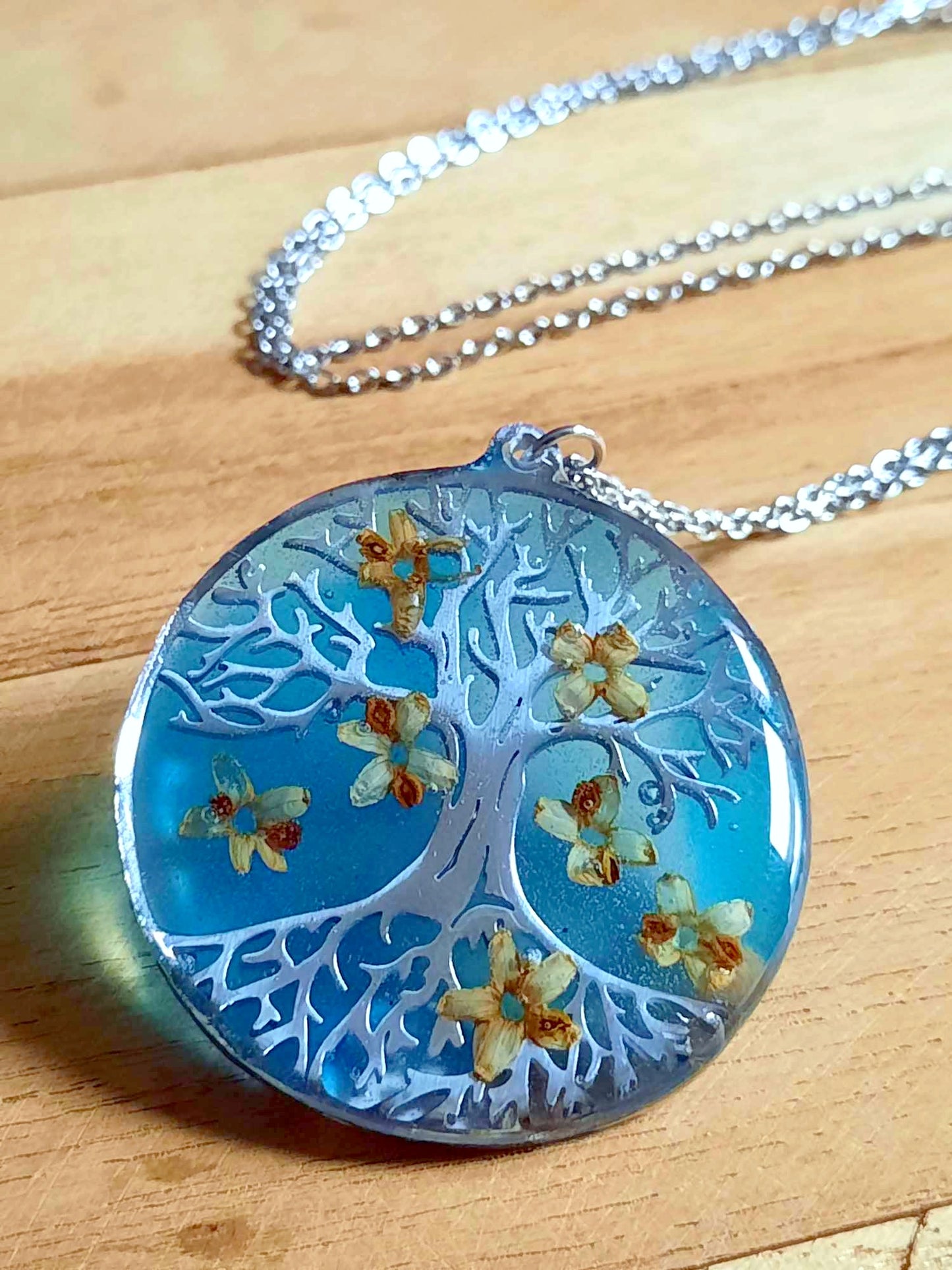 Collier, Arbre de vie, Fleur d'olivier