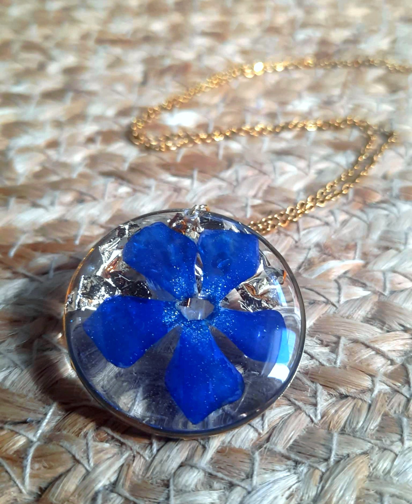 Collier, Pervenche