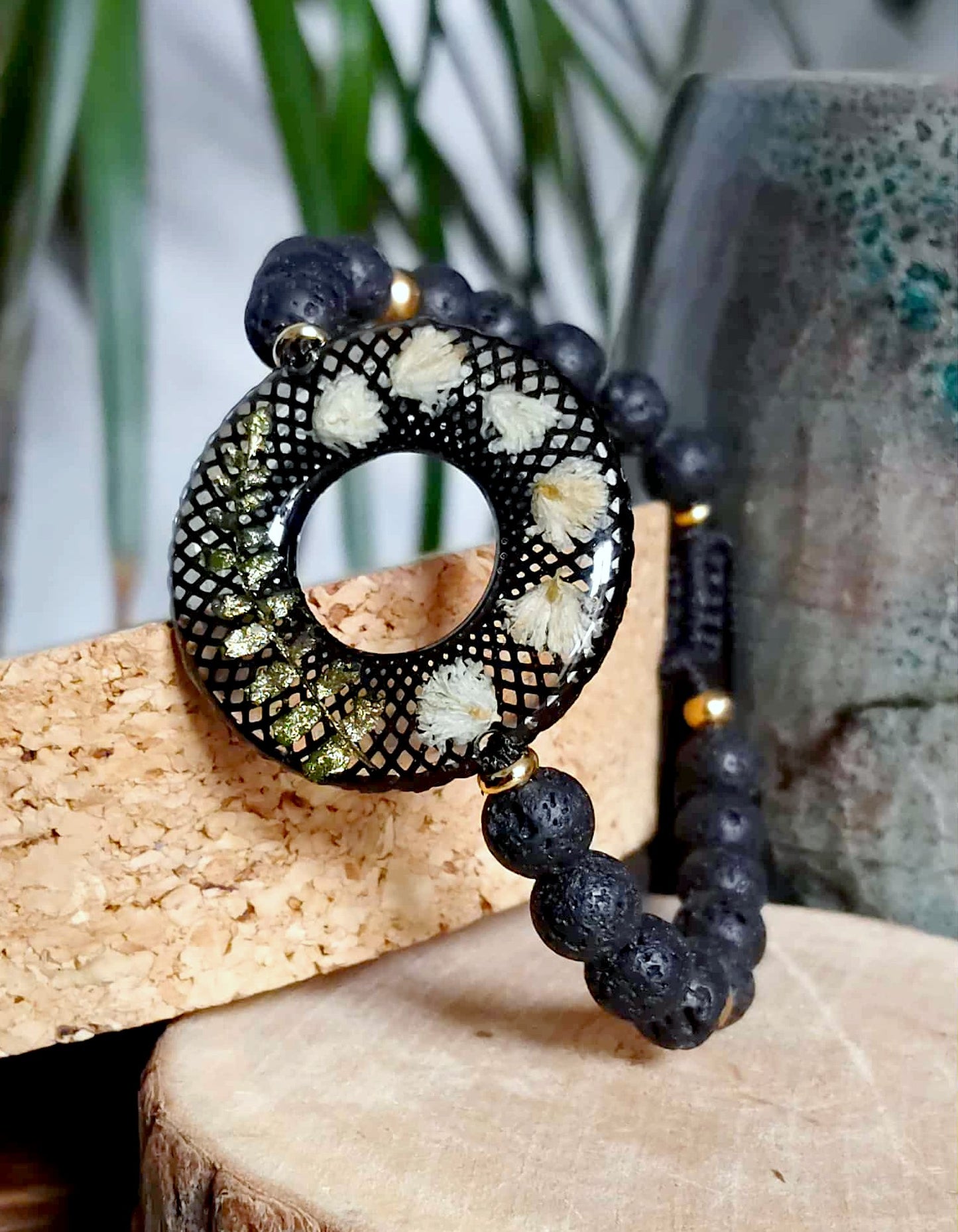 Bracelet, Fougère, Gypsophiles,  Lave