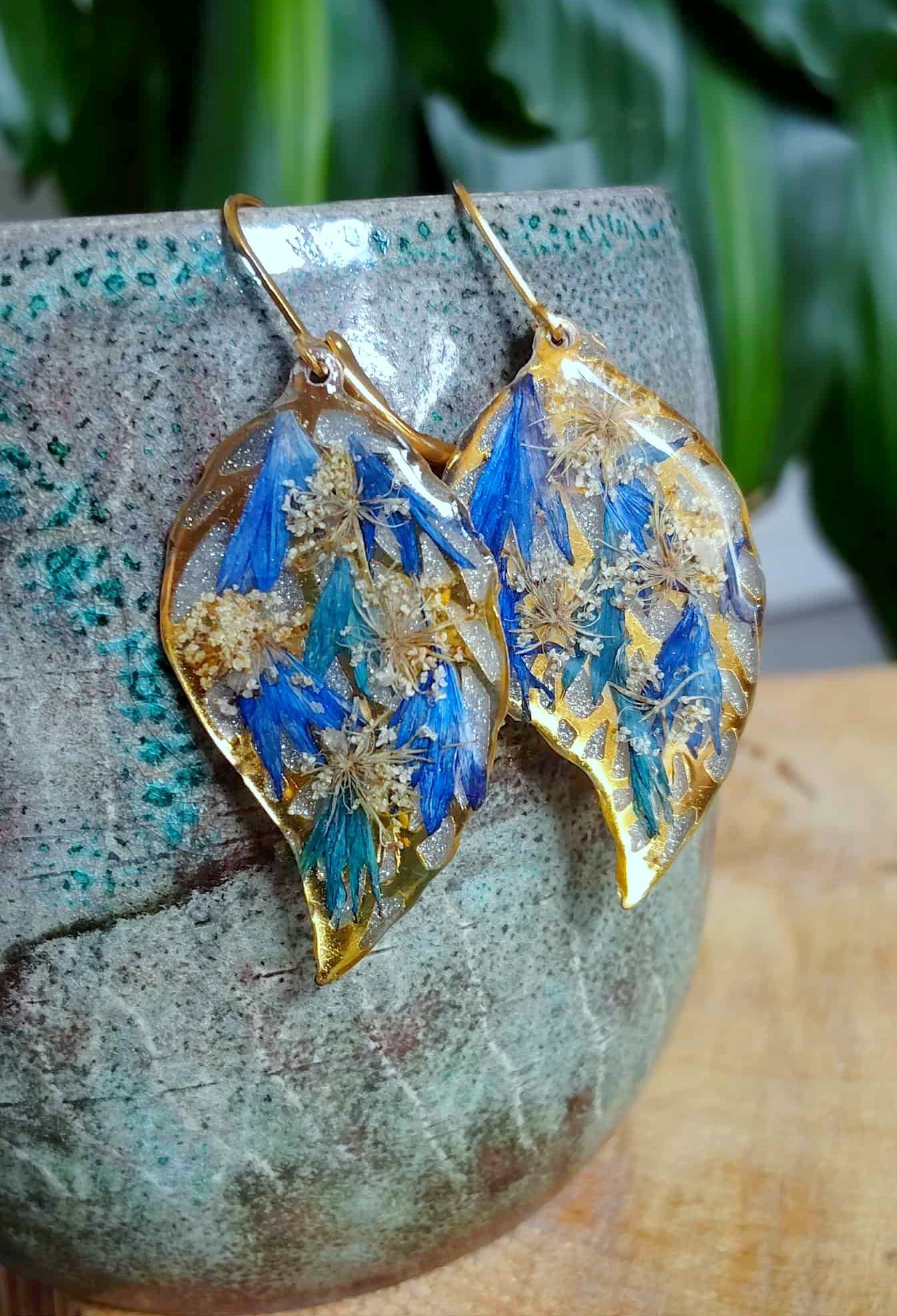 Boucles d'oreille Pétales bleuet et Fleur de carotte