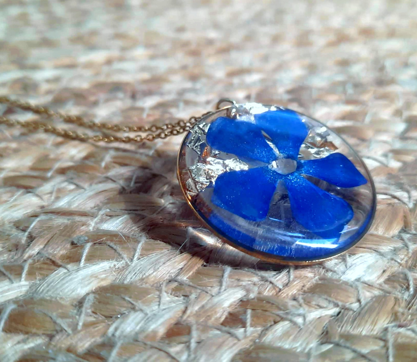 Collier, Pervenche