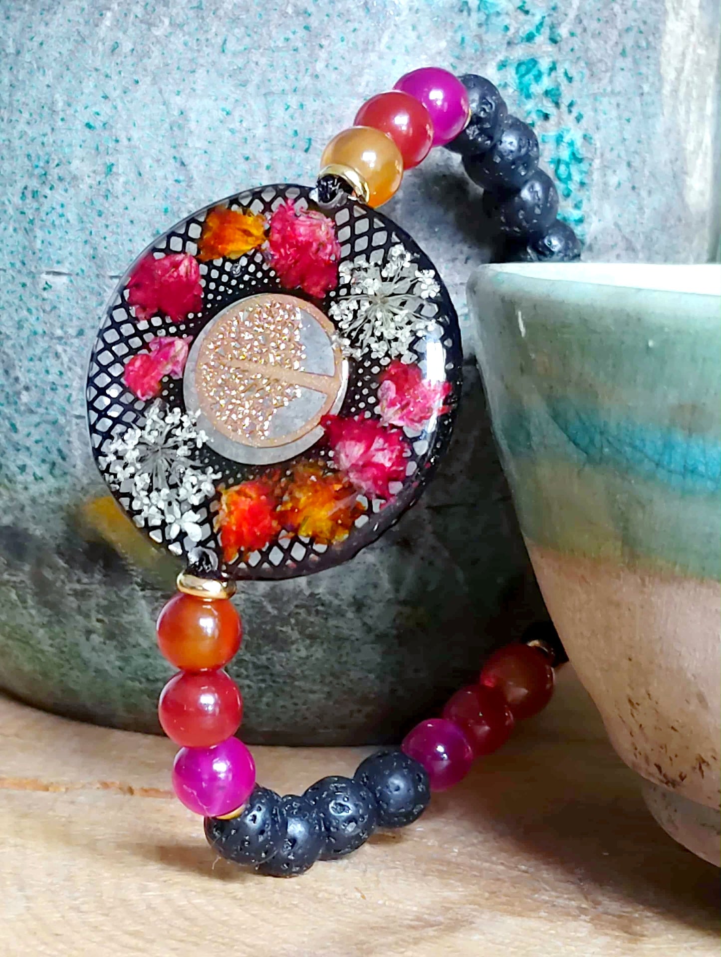 Bracelet  Gypsophiles Fleur de carotte Lave Agate