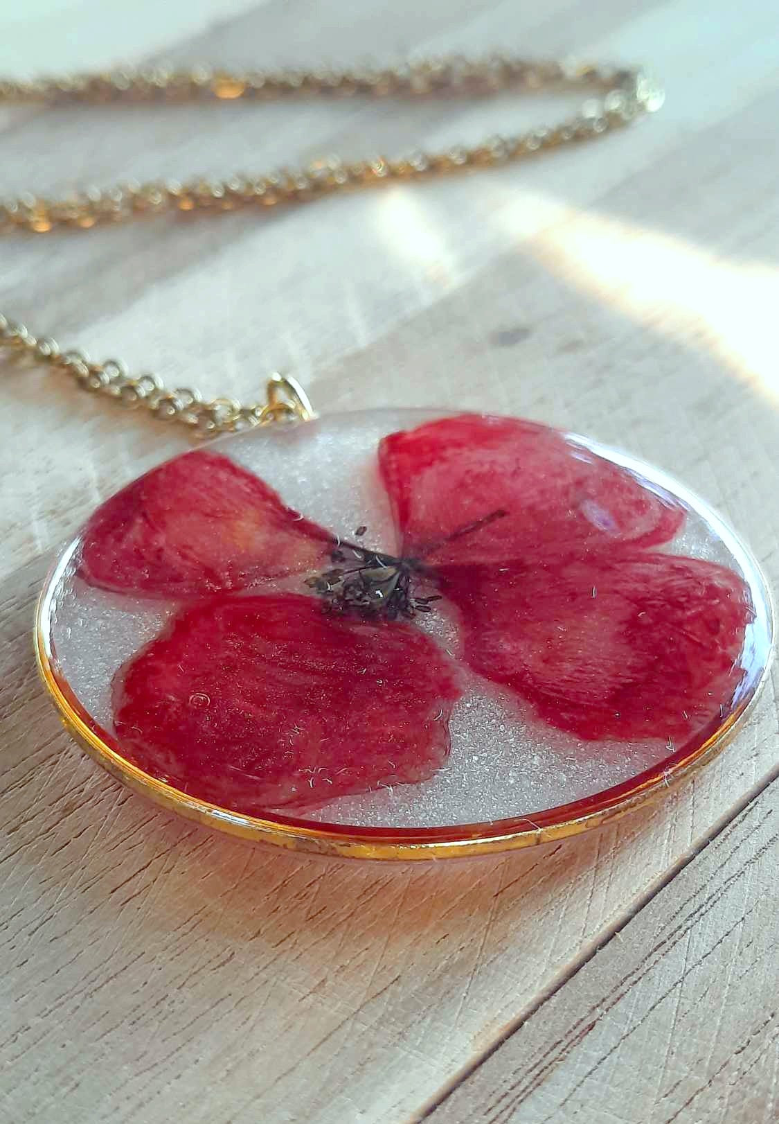 Collier, Coquelicot