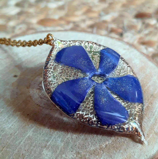 Collier, Pervenche