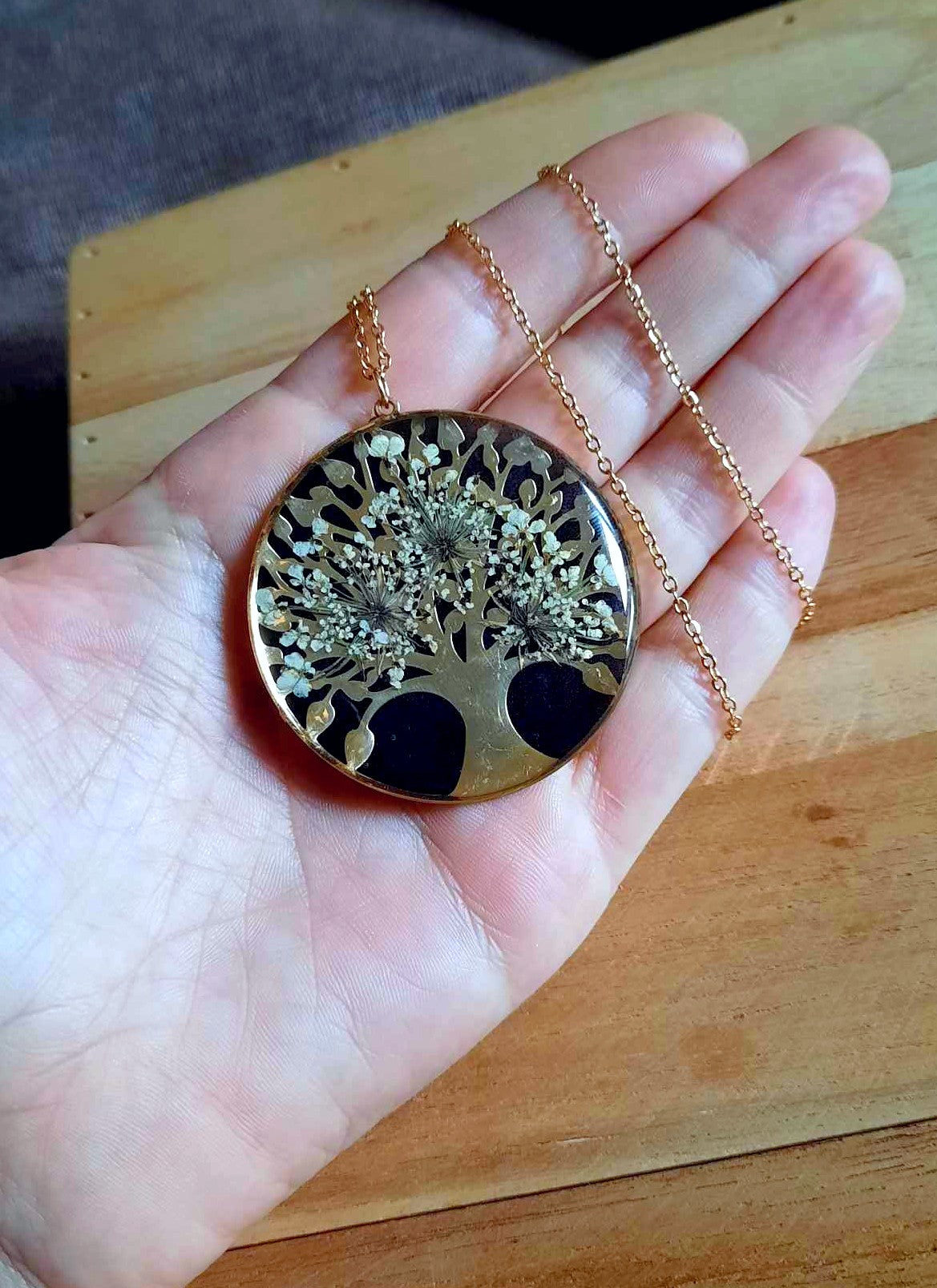 Collier, Arbre de vie, Fleur de carotte