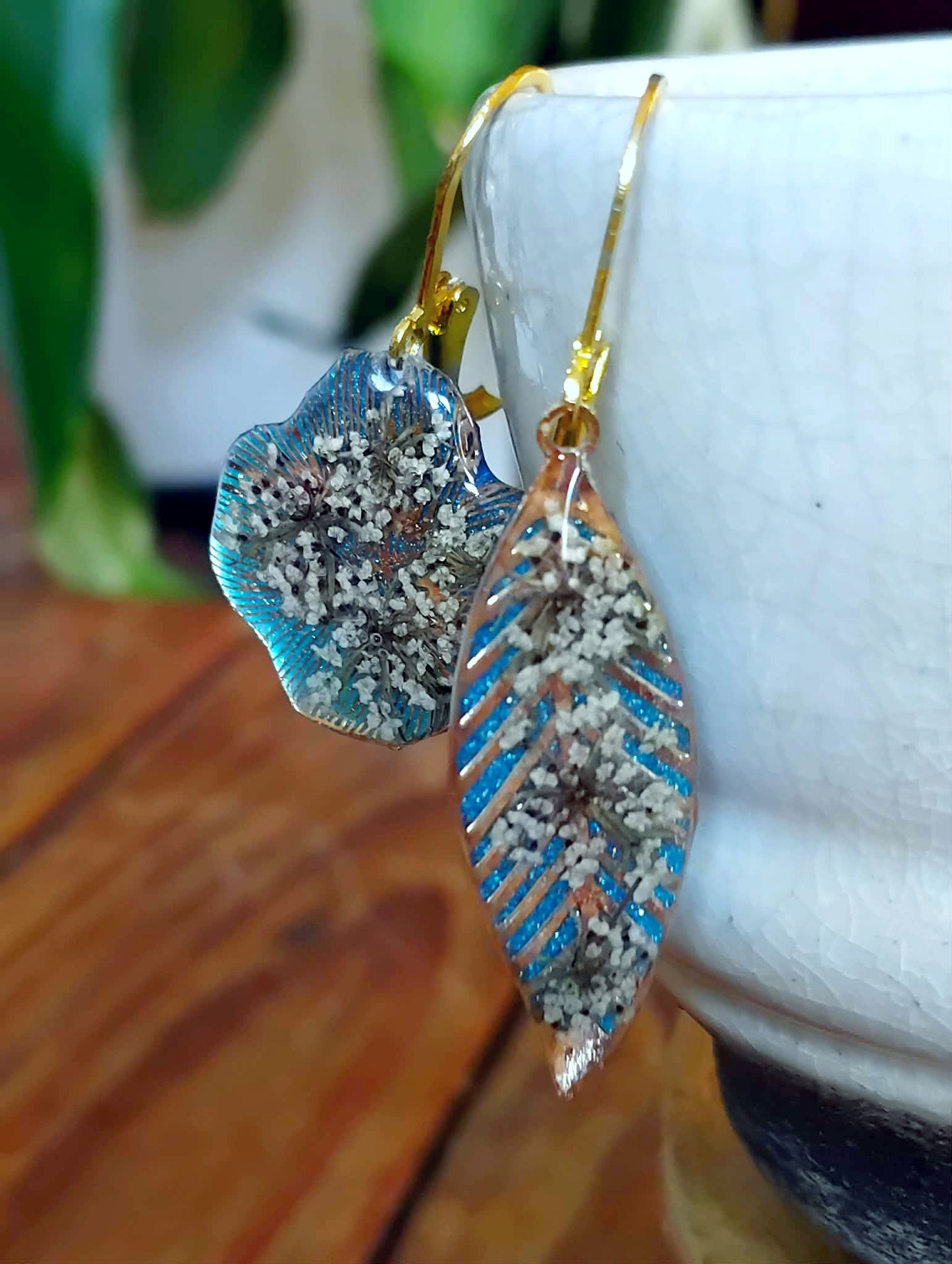 Boucles d'oreille Asymétrique Fleur de carotte