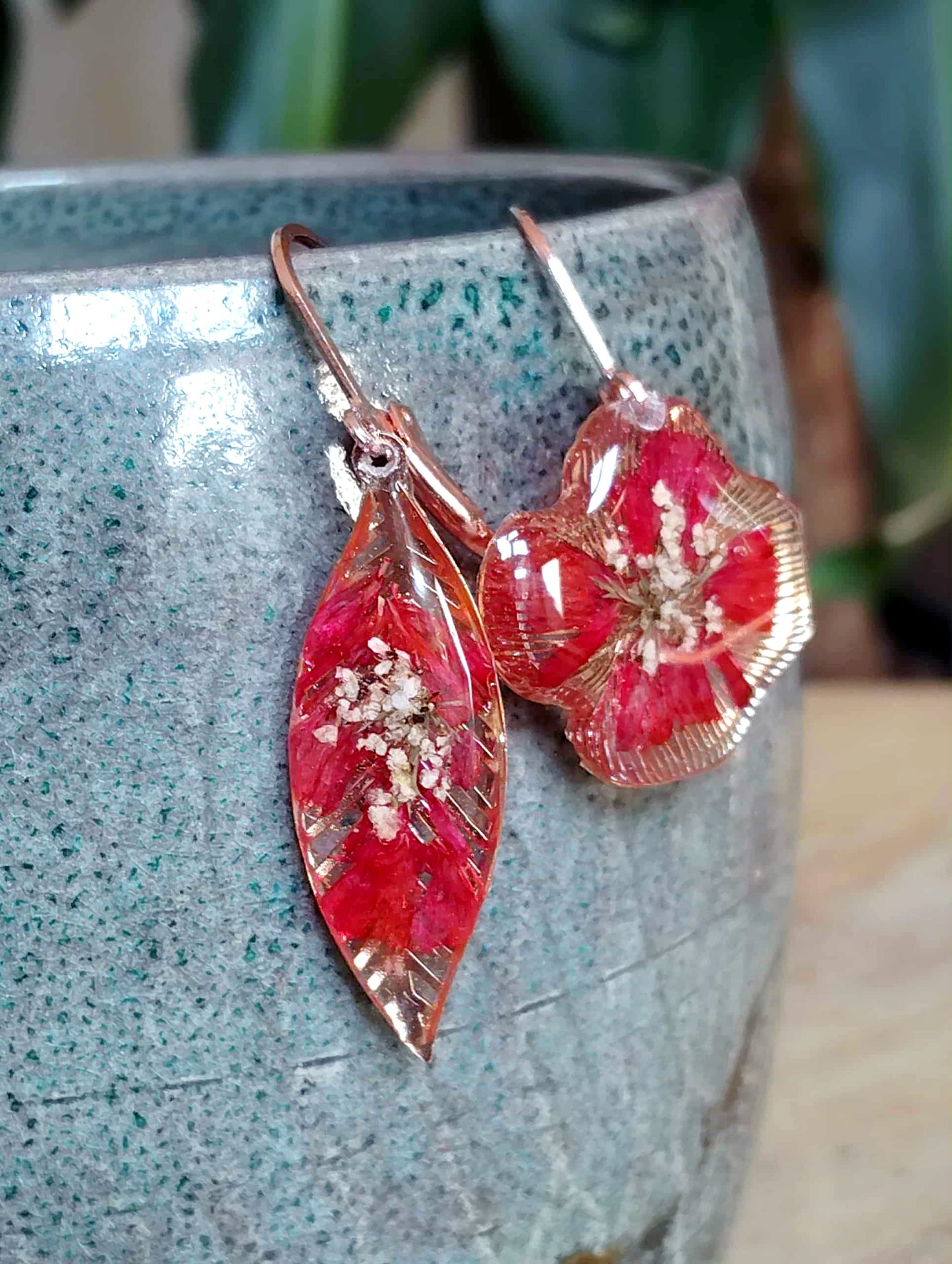 Boucles d'oreille Asymétrique Fleur de carotte Statice