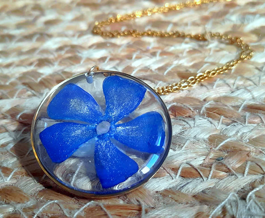 Collier, Pervenche