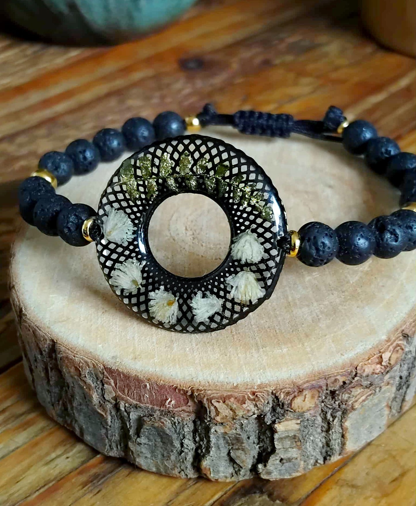 Bracelet, Fougère, Gypsophiles,  Lave