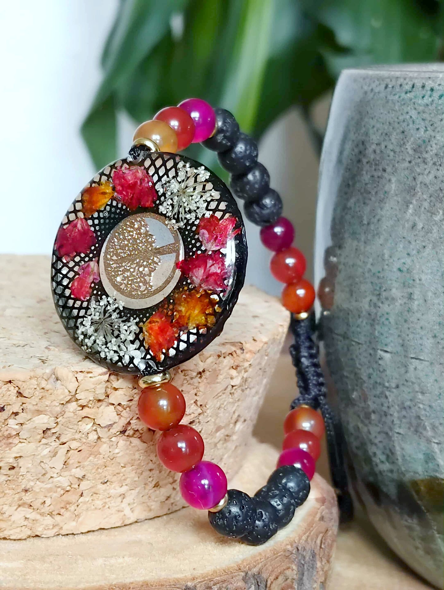 Bracelet  Gypsophiles Fleur de carotte Lave Agate