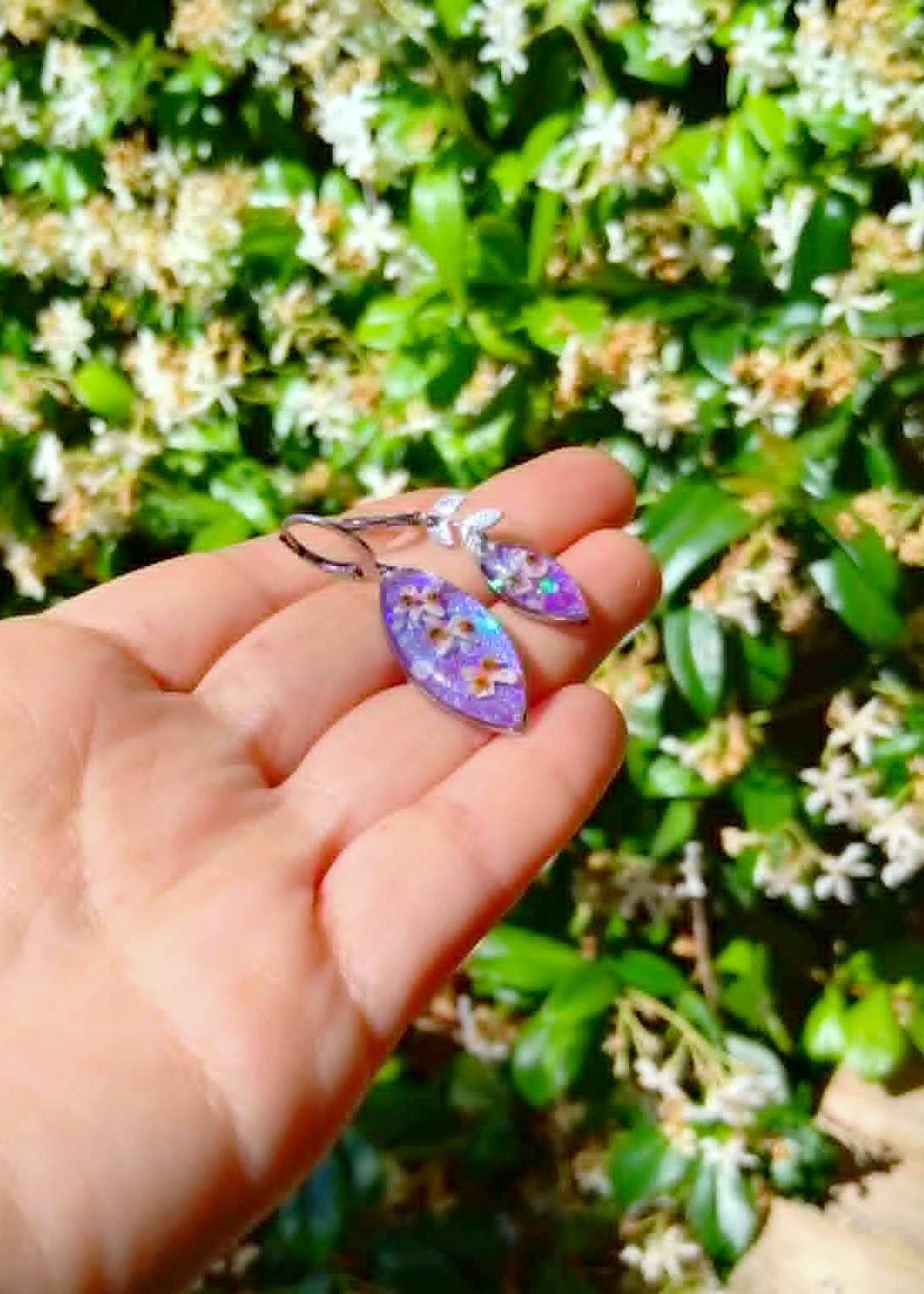 Boucles d'oreille Asymétrique Fleurs d'olivier